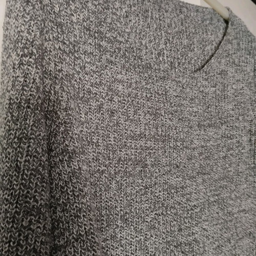 Knitted long sweater like new, one size, gray