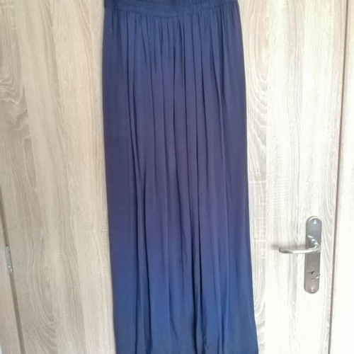 Maxi skirt dark blue size S like new