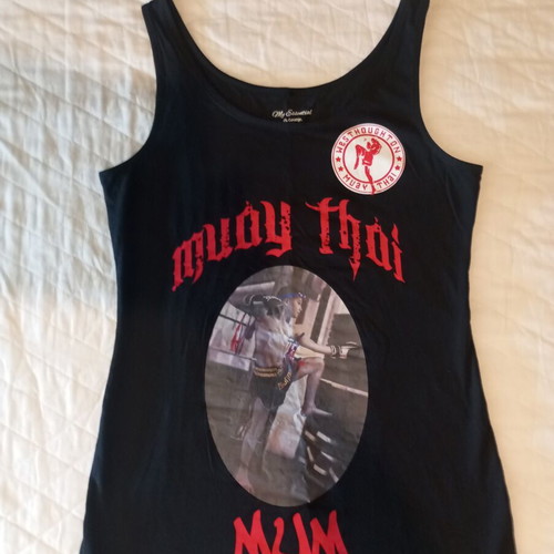 Muay Thai tank top with vintage print, black and red
