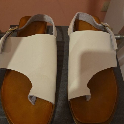 Sandals Adam's Shoes white size 39 used