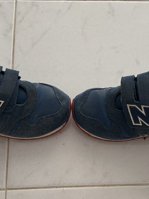 New Balance 373 παιδικά αθλητικά μεταχειρισμένα, νούμερο 32, μπλε
