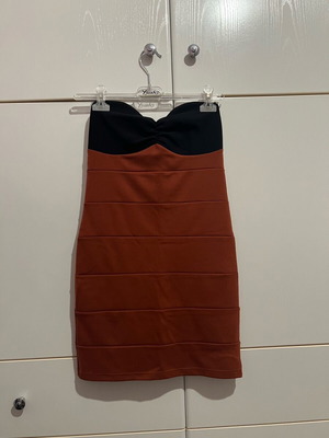 Caramela women's strapless short dress like new, black and brown