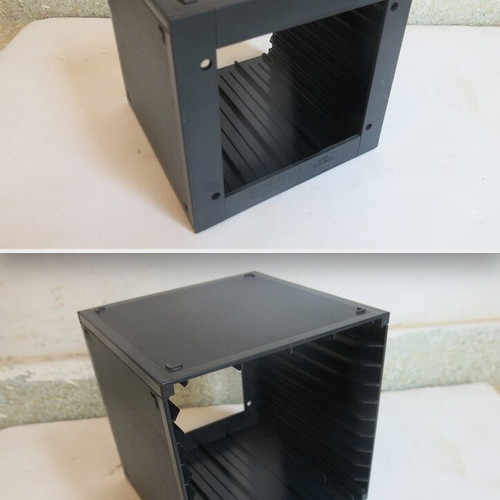 Triple CD Case Clements like new for 30 single or 12 double CDs