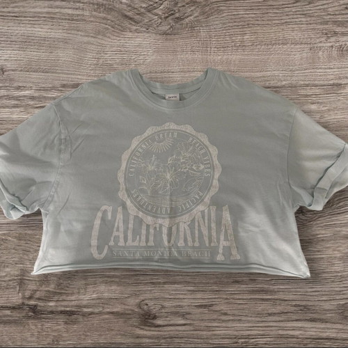 Bershka Crop Top XS with California Print like new, turquoise