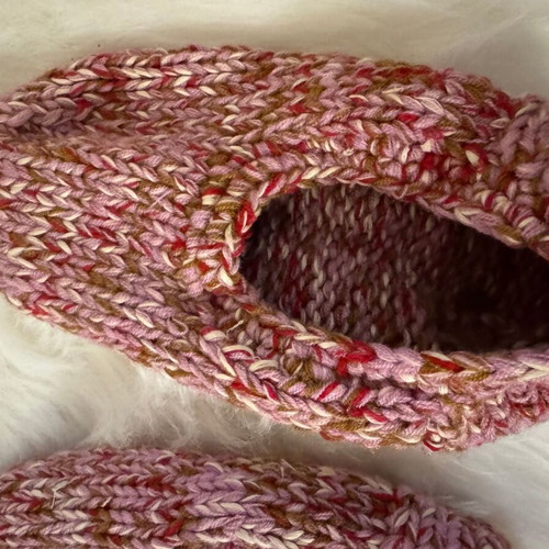 Woolen handmade knitted slippers new, pink multicolor