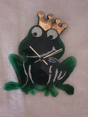 Frog wall clock handmade new, glass