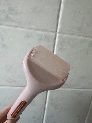 Facial massage tool new