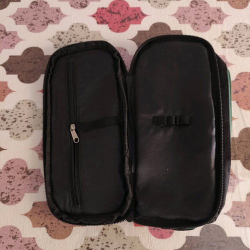 Milwaukee Bucks School Pencil Case like new, 2 zippered compartments