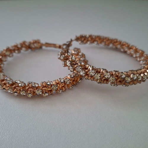 Women's hoop earrings like new, gold and silver colors