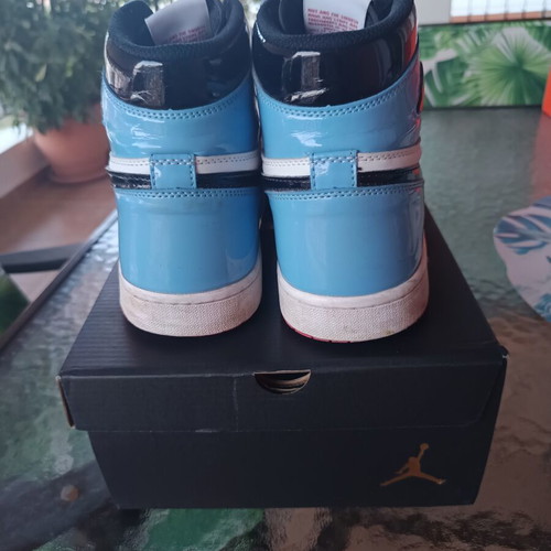 Nike Air Jordan 1 Retro High OG Fearless sneakers size 44 like new