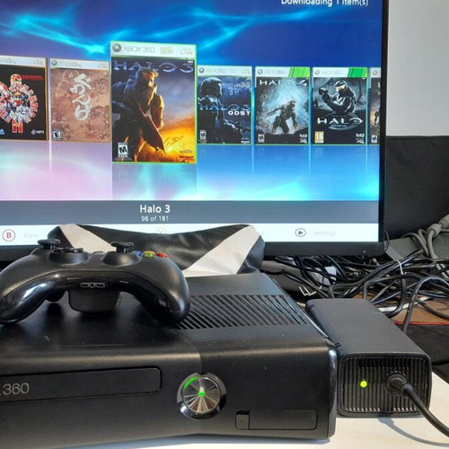 Xbox 360 S 500GB softmodded console with many games and emulators, like new