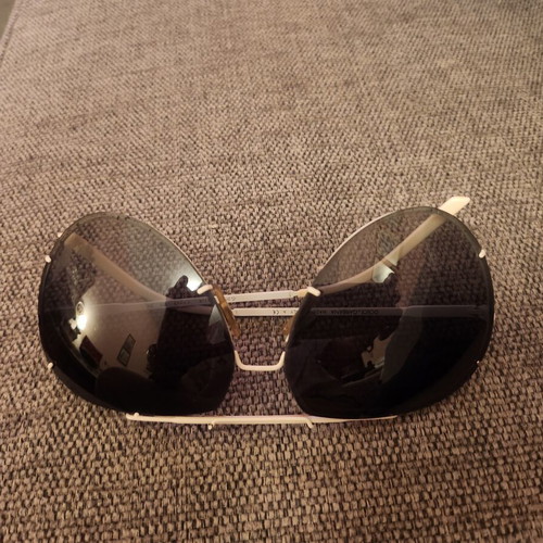 Dolce & Gabbana DG 2075 Aviator sunglasses like new, white