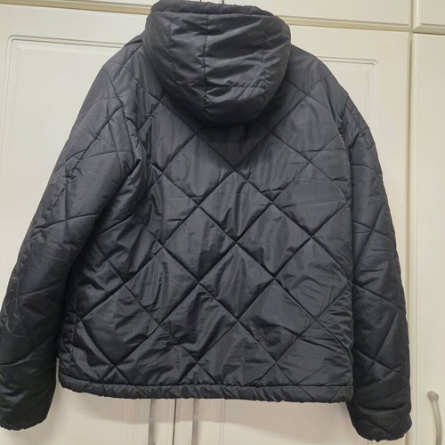 Men's jacket L like new, black with front pockets