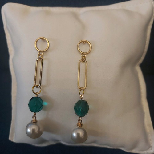 Handmade earrings new, white and green