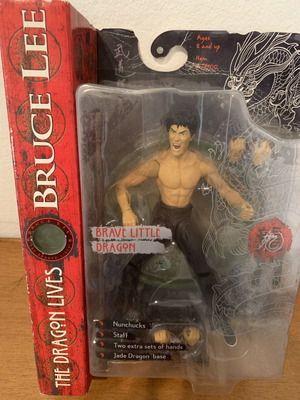 Bruce Lee φιγούρα Brave Little Dragon καινούργια, σφραγισμένη με βάση και αξεσουάρ