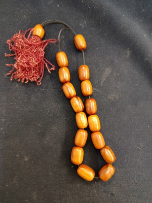 Aromatic Wood Komboloi used, 17 beads, cherry wood scent