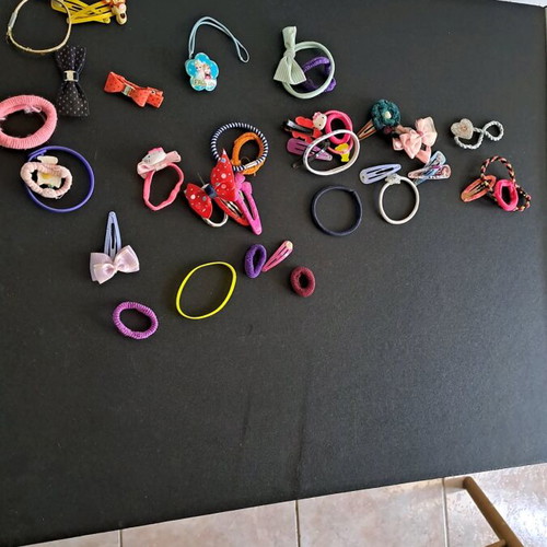 Children's hair elastics used