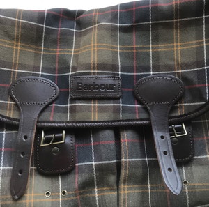 Τσάντα Barbour  χιαστι για γυναίκες και άνδρες