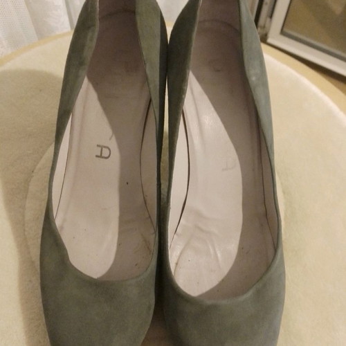 Unisa gray pumps used, anatomical, size 40
