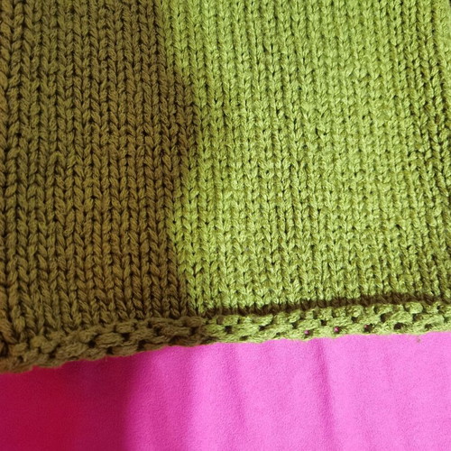 Handknitted children's sweater for 2-3 years old like new, green