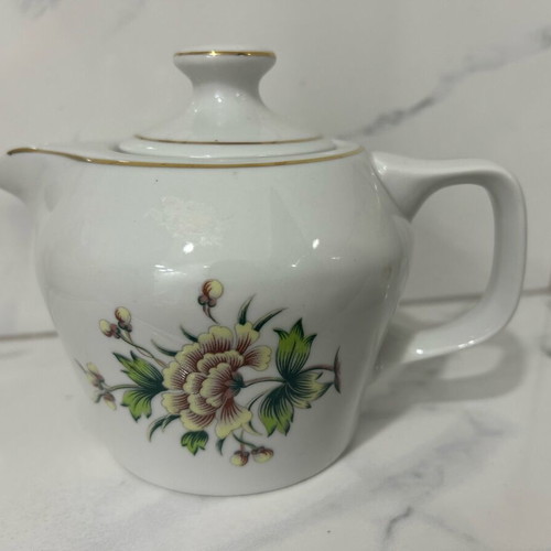 Porcelain spout Hollóházi like new, rare, gold rim
