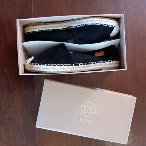 Erynn Paris suede espadrilles new, size 38, blue/black