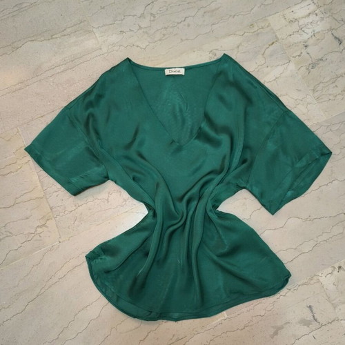 Dixie satin green blouse like new, 100% viscose, size S-L