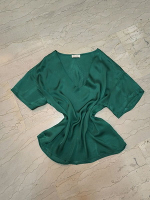 Σατέν πράσινο μπλουζάκι Dixie σαν καινούργιο, 100% βισκόζη, μέγεθος S-L