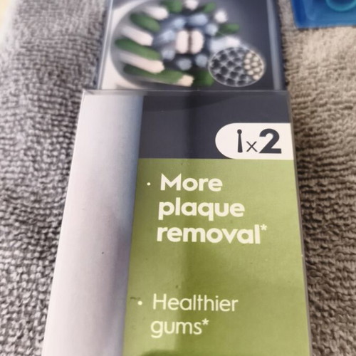 Ανταλλακτικές κεφαλές Oral B πακέτο 4 καινούργιες αχρησιμοποίητες