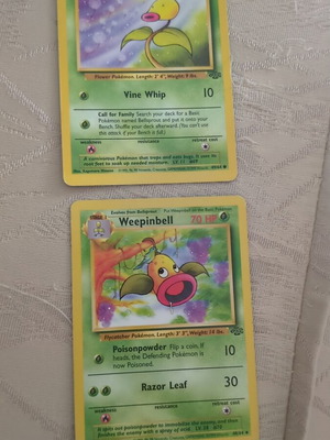 Pokemon cards Bellsprout and Weepinbell used
