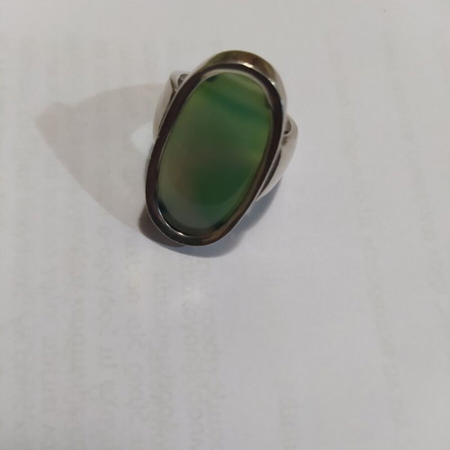 Silver ring with green stone like new