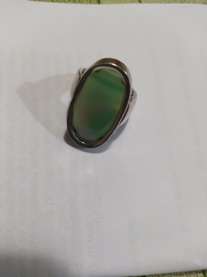 Silver ring with green stone like new