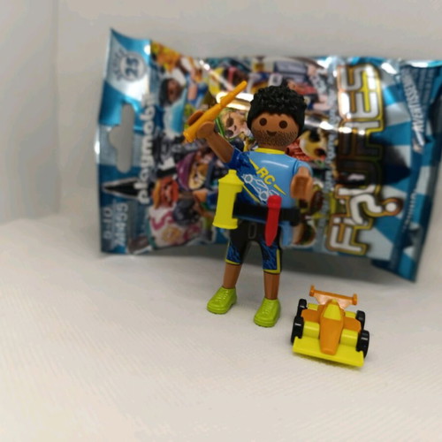 Playmobil 71455 Series 25 Boy with Remote Control Car new