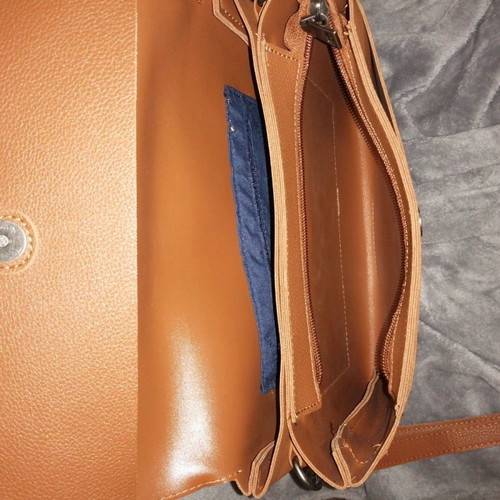 Brown crossbody bag new with leather texture and 3 compartments