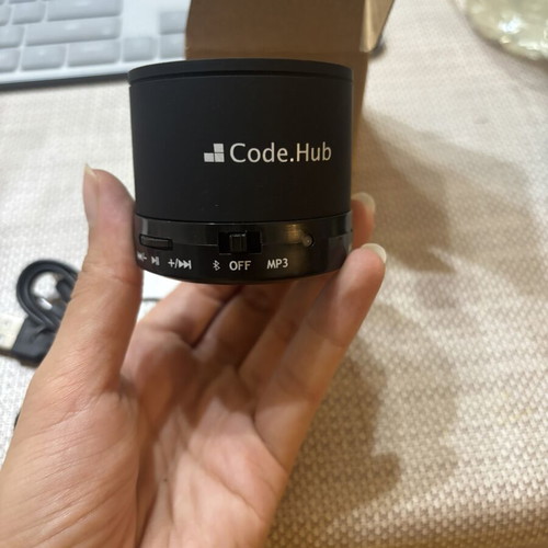Code.Hub small Bluetooth wireless speaker