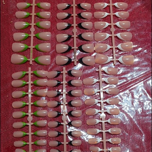 Press On Nails, pack of 24, reusable