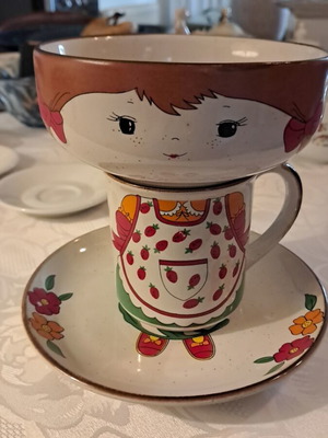 Vintage Korean set plate cup bowl like new from 1970