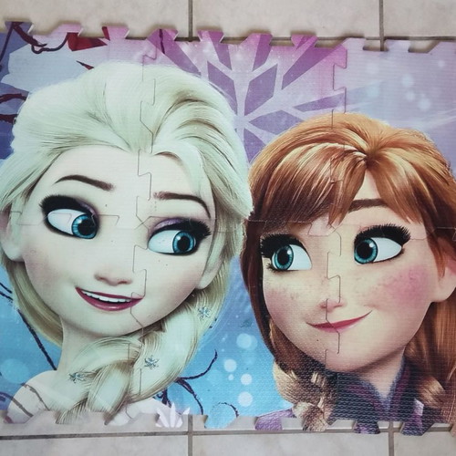 Frozen floor puzzle used, 6 pieces