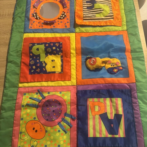 Activity mat used, 70x102 cm