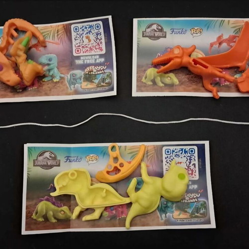 Kinder Surprise 6 Toys Pack Funko Pop Jurassic World like new