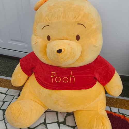 Winnie the Pooh plush bear 120cm like new