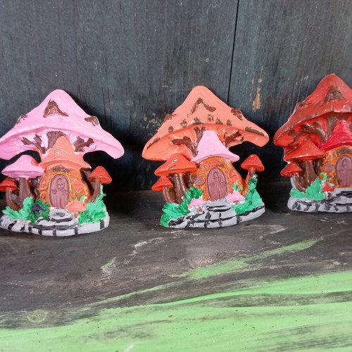Plaster mushrooms new