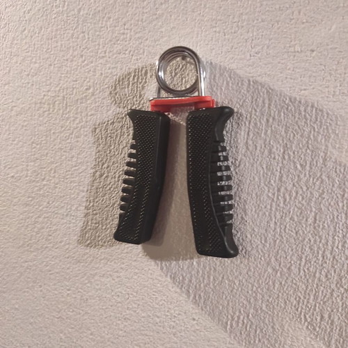 Hand gripper with spring new, 4.5 mm thickness