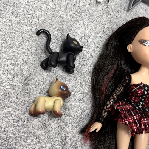Bratz Dolls Twiins 2008 Peyton & Navaeh used