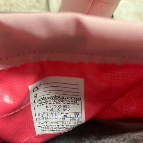 Columbia Youth Powderbug Plus II snow boots like new, size 36, pink/fuchsia