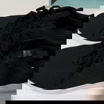 ADIDAS!ΠΤΩΣΗ ΤΙΜΗΣ!!!Αθλητικά παπούτσια adidas μια φορά φορεμένα no39. Δίνονται λόγω μεγέθους.Λαθος εκτίμηση μεγέθους κατά την αγορά τους.