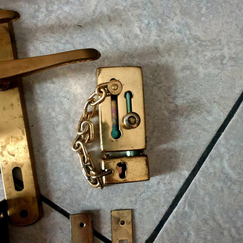 Door accessories used, pack