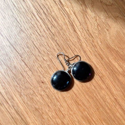 Earrings used, small cute, black round