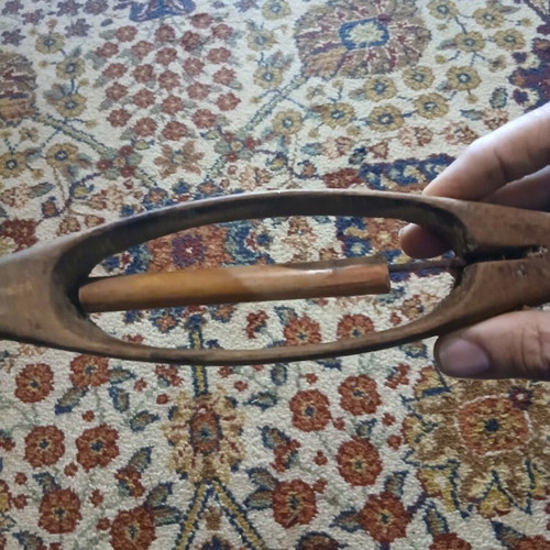 Weaving shuttle used, old boat style collectible