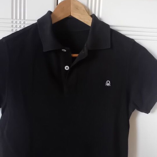 Benetton polo shirt black used, kids 10-11 years